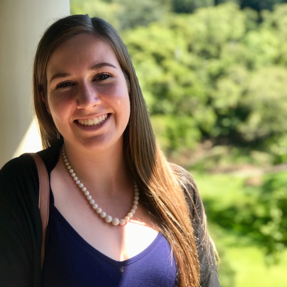 Meet your Posher, Laura
